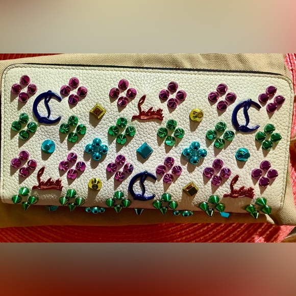 Christian Louboutin Panettone Continental Zippy Wallet LIKE NEW - Picture 4 of 15